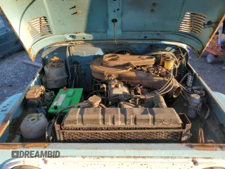 1977 Toyota Land Cruiser z VIN FJ40252050, wystawiony jako Copart lot #45896285 z przebiegiem 9 921 mil mil oraz Czysty tytuł • Clean title. Historia ofert i sprzedaży dostępna na DreamBid. Obrazek 11.