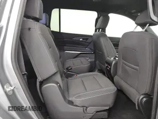 2024 Chevrolet Traverse FWD LT z VIN 1GNERGKS7RJ183916, wystawiony jako Copart lot #57982305 z przebiegiem 30 770 mil mil oraz Czysty tytuł • Clean title. Historia ofert i sprzedaży dostępna na DreamBid. Obrazek 11.