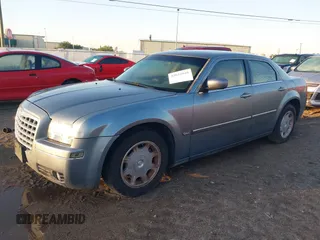 2007 Chrysler 300 Touring with VIN 2C3LA53G17H692540, listed as a IAAI auction lot 42021040 with 173,117 mi miles. Bid and sale history available at carsss.com. Image 2.