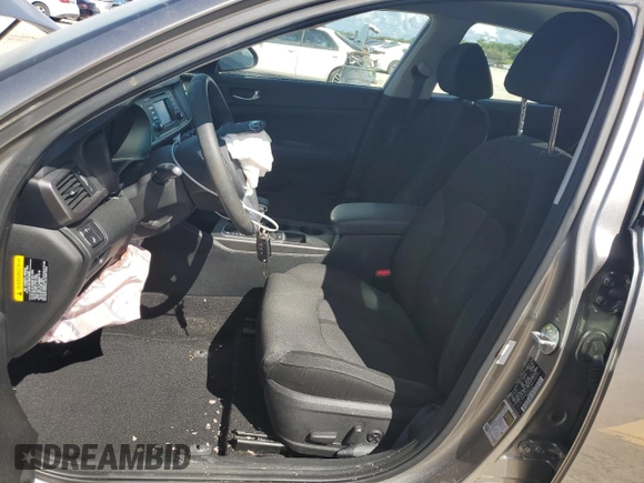 2017 Kia Optima LX z VIN 5XXGT4L37HG142309, wystawiony jako Copart lot #61533985 z przebiegiem 66 970 mil mil oraz Nie do naprawy • Non repairable. Historia ofert i sprzedaży dostępna na DreamBid. Obrazek 7.