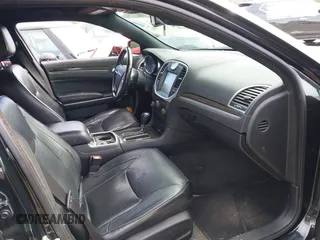 2013 Chrysler 300 C with VIN 2C3CCAKT6DH712441, listed as a IAAI auction lot 41695261 with 182,314 mi miles and . Bid and sale history available at carsss.com. Image 5.