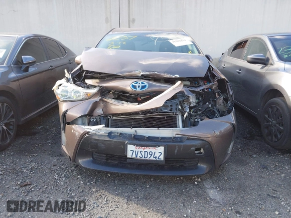 2015 Toyota Prius Two with VIN JTDZN3EU4FJ040526, listed as a IAAI auction lot 41582274 with 137,797 mi miles and . Bid and sale history available at DreamBid. Image 13.