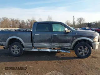 2015 Ram 2500 Laramie с VIN 3C6UR5FL9FG539203, выставлен на аукционе IAAI как лот 41441571 с пробегом 213 481 миль миль и . История ставок и продаж доступна на DreamBid. Изображение 13.