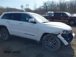 2018 Jeep Grand Cherokee Limited with VIN 1C4RJFBG2JC108914, listed as a IAAI auction lot 41650439 with 82,643 mi miles and . Bid and sale history available at DreamBid. Image 18.