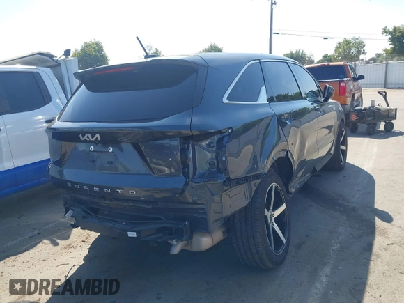 2022 Kia Sorento LX with VIN 5XYRG4LC8NG115947, listed as a IAAI auction lot 42459508 with 49,592 mi miles and . Bid and sale history available at DreamBid. Image 4.