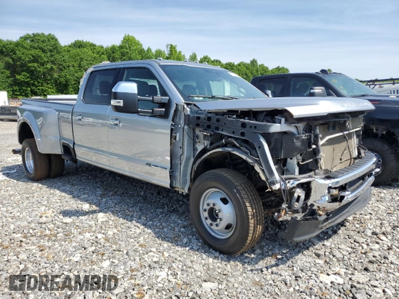 2022 Ford F-350 XL with VIN 1FT8W3DT9NEG30083, listed as a Copart auction lot 55561455 with 31,362 mi miles and Salvage Title. Bid and sale history available at DreamBid. Image 4.