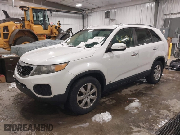 2012 Kia Sorento LX with VIN 5XYKTDA28CG217978, listed as a IAAI auction lot 41920274 with 151,978 mi miles. Bid and sale history available at carsss.com. Image 2.