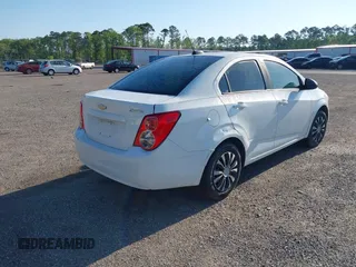 2016 Chevrolet Sonic LS с VIN 1G1JA5SH8G4103275, выставлен на аукционе IAAI как лот 42035759 с пробегом 126 231 миль миль и . История ставок и продаж доступна на DreamBid. Изображение 4.