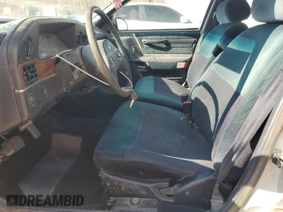 1989 Ford Taurus GL with VIN 1FABP52U3KG163808, listed as a Copart auction lot 68191314 with 5,676 mi miles and Clean Title. Bid and sale history available at carsss.com. Image 7.