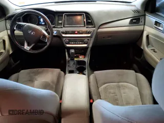 2018 Hyundai Sonata Hybrid SE with VIN KMHE24L37JA078635, listed as a Copart auction lot 44941895 with 159,012 mi miles and Clean Title. Bid and sale history available at carsss.com. Image 8.