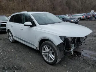 2017 Audi Q7 Prestige with VIN WA1VABF76HD012204, listed as a Copart auction lot 52627435 with 163,644 mi miles and Salvage Title. Bid and sale history available at carsss.com. Image 4.