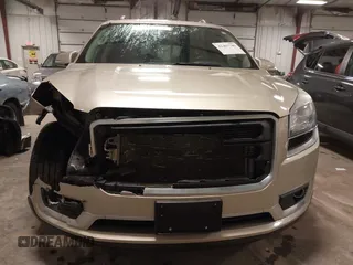 2015 GMC Acadia SLT z VIN 1GKKRSKD0FJ150417, wystawiony jako IAAI lot #41467746 z przebiegiem 155 893 mil mil oraz . Historia ofert i sprzedaży dostępna na DreamBid. Obrazek 13.