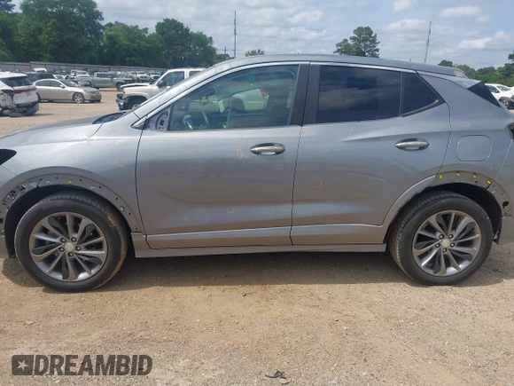 2023 Buick Encore GX Select с VIN KL4MMDS21PB121589, выставлен на аукционе IAAI как лот 42121103 с пробегом 20 379 миль миль и . История ставок и продаж доступна на DreamBid. Изображение 15.
