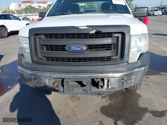 2014 Ford F-150 XL with VIN 1FTMF1CMXEKF54968, listed as a IAAI auction lot 41619530 with 1 mi miles. Bid and sale history available at carsss.com. Image 11.
