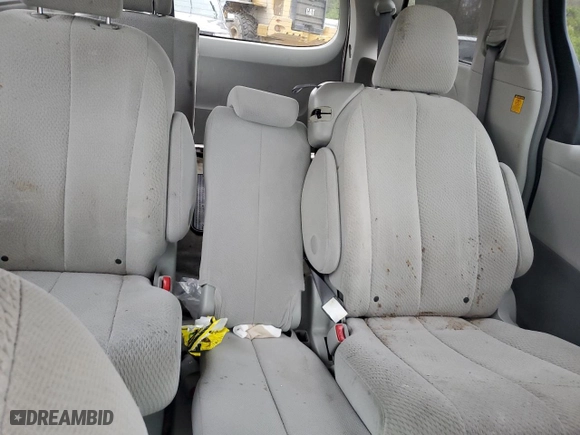 2011 Toyota Sienna LE AAS with VIN 5TDKK3DC5BS142773, listed as a Copart auction lot 44749155 with 165,790 mi miles and Salvage Title. Bid and sale history available at carsss.com. Image 10.