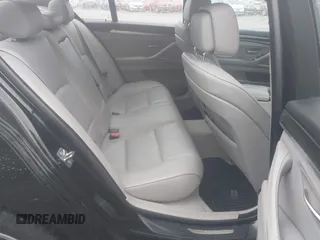2011 BMW 5 Series 535i xDrive z VIN WBAFU7C52BDU56069, wystawiony jako IAAI lot #42376117 z przebiegiem 96 117 mil mil oraz . Historia ofert i sprzedaży dostępna na DreamBid. Obrazek 8.