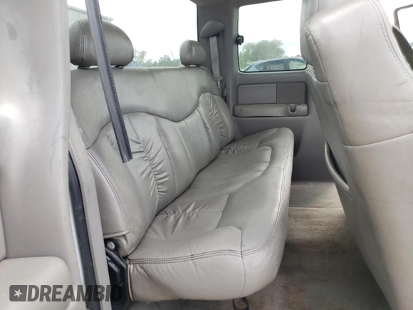 1999 GMC New Sierra 1500 SLE with VIN 2GTEC19T7X1523238, listed as a Copart auction lot 52725825 with 259,925 mi miles and Salvage Title. Bid and sale history available at carsss.com. Image 10.