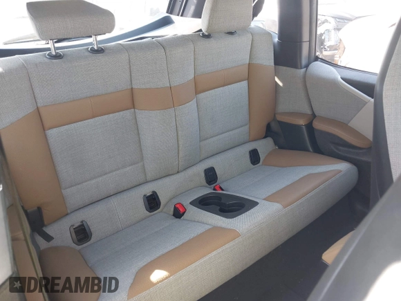 2017 BMW i3 z VIN WBY1Z8C37HV895319, wystawiony jako IAAI lot #42005859 z przebiegiem 84 271 mil mil oraz . Historia ofert i sprzedaży dostępna na DreamBid. Obrazek 8.
