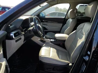 2020 Kia Telluride EX with VIN 5XYP3DHCXLG001439, listed as a Copart auction lot 56702845 with 136,799 mi miles and Clean title. Bid and sale history available at DreamBid. Image 7.