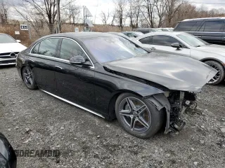 2024 Mercedes-Benz S 580e with VIN W1K6G6KB9RA304206, listed as a Copart auction lot 82554974 with 2,800 mi miles and Salvage Title. Bid and sale history available at DreamBid. Image 4.