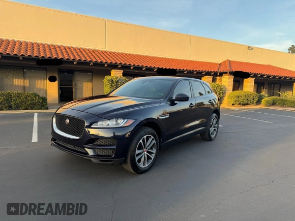 2018 Jaguar F-Pace 25t Premium с VIN SADCJ2FXXJA252431, выставлен на аукционе Copart как лот 62039175 с пробегом 50 286 миль миль и Списание • Salvage title. История ставок и продаж доступна на DreamBid. Изображение 2.