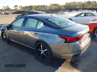 2019 Nissan Altima 2.5 SV with VIN 1N4BL4DV9KN300192, listed as a IAAI auction lot 41880131 with 144,983 mi miles. Bid and sale history available at carsss.com. Image 3.