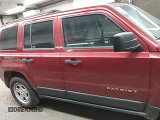 2015 Jeep Patriot Sport with VIN 1C4NJPBB3FD409993, listed as a IAAI auction lot 41847965 with 87,513 mi miles. Bid and sale history available at carsss.com. Image 13.