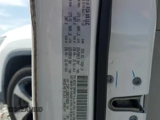 2019 Jeep Cherokee Limited z VIN 1C4PJLDB6KD248628, wystawiony jako Copart lot #64121105 z przebiegiem 129 019 mil mil oraz Nie do naprawy • Non repairable. Historia ofert i sprzedaży dostępna na DreamBid. Obrazek 13.