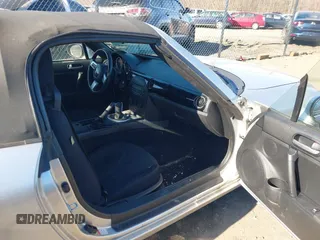 2007 Mazda MX-5 Miata Sport z VIN JM1NC25F170135777, wystawiony jako IAAI lot #41746586 z przebiegiem 107 302 mil mil oraz . Historia ofert i sprzedaży dostępna na DreamBid. Obrazek 5.