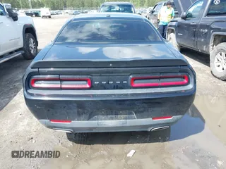 2019 Dodge Challenger SXT z VIN 2C3CDZAG3KH507625, wystawiony jako IAAI lot #41915138 z przebiegiem 125 619 mil mil oraz . Historia ofert i sprzedaży dostępna na DreamBid. Obrazek 16.