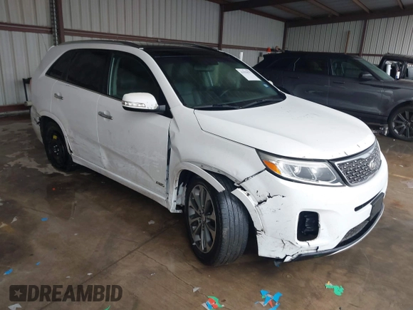 2014 Kia Sorento SX Limited with VIN 5XYKWDA70EG547281, listed as a IAAI auction lot 41555075 with 156,296 mi miles. Bid and sale history available at carsss.com. Image 1.