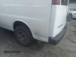 2003 GMC Savana z VIN 1GTGG29U731104401, wystawiony jako IAAI lot #41452030 z przebiegiem 334 867 mil mil oraz . Historia ofert i sprzedaży dostępna na DreamBid. Obrazek 5.