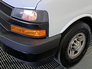 2021 Chevrolet Express Cargo with VIN 1GCWGAFP2M1303152, listed as a IAAI auction lot 42672934 with 68,671 mi miles and . Bid and sale history available at DreamBid. Image 5.