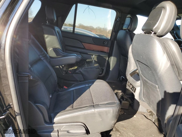 2022 Lincoln Navigator L Standard with VIN 5LMJJ3NT3NEL05226, listed as a Copart auction lot 47066765 with NaN miles and Non Repairable. Bid and sale history available at carsss.com. Image 12.