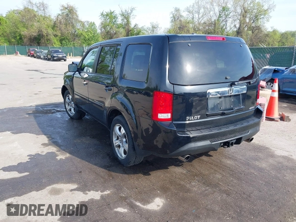 2015 Honda Pilot EX-L with VIN 5FNYF4H53FB054525, listed as a IAAI auction lot 42111022 with 148,305 mi miles and . Bid and sale history available at carsss.com. Image 3.