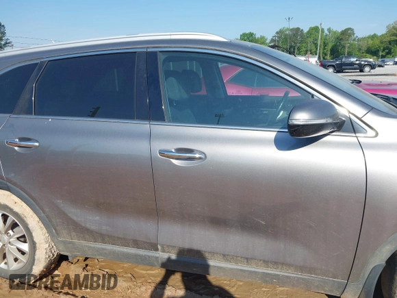 2017 Kia Sorento LX with VIN 5XYPG4A32HG294131, listed as a IAAI auction lot 42079685 with 106,166 mi miles. Bid and sale history available at carsss.com. Image 13.