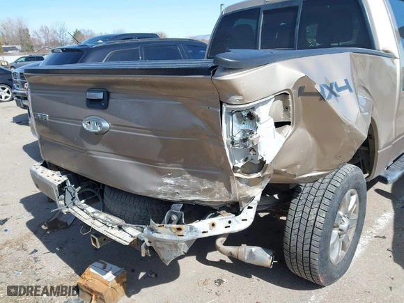 2014 Ford F-150 XL with VIN 1FTFW1ET7EKE55635, listed as a IAAI auction lot 41841231 with 263,240 mi miles. Bid and sale history available at carsss.com. Image 6.