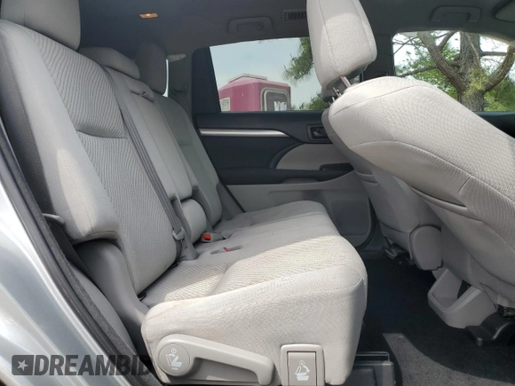 2018 Toyota Highlander LE with VIN 5TDZZRFH6JS246807, listed as a Copart auction lot 52242345 with 116,882 mi miles and Salvage title. Bid and sale history available at DreamBid. Image 10.