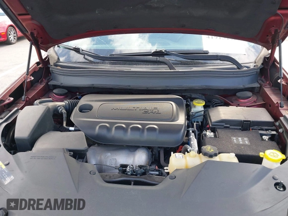 2019 Jeep Cherokee Latitude Plus with VIN 1C4PJLLB2KD331586, listed as a IAAI auction lot 41913175 with 92,563 mi miles. Bid and sale history available at carsss.com. Image 10.