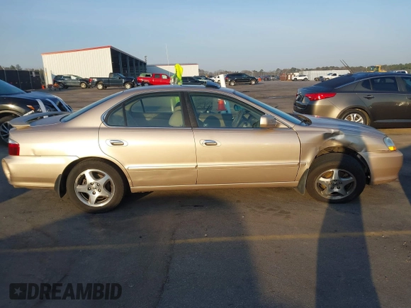 2002 Acura TL with VIN 19UUA566X2A033500, listed as a IAAI auction lot 41787954 with 251,513 mi miles. Bid and sale history available at carsss.com. Image 13.