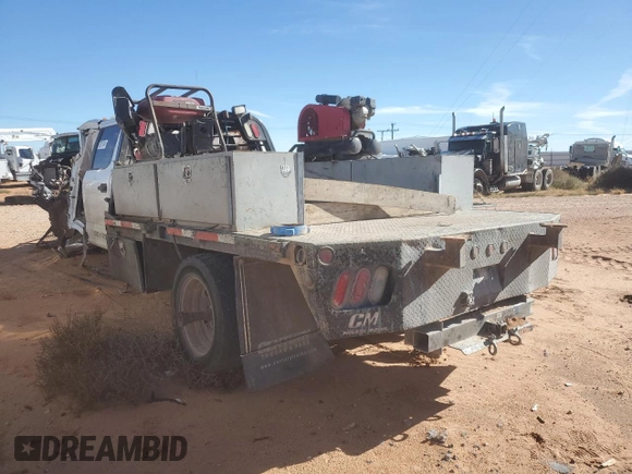 2017 Ford F-550 XL z VIN 1FD0W5HT2HED19906, wystawiony jako Copart lot #79217614 z przebiegiem Nie podano mil oraz Szkody całkowita. Historia ofert i sprzedaży dostępna na DreamBid. Obrazek 2.