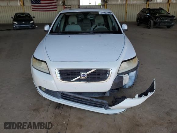 2010 Volvo S40 z VIN YV1382MS0A2488945, wystawiony jako Copart lot #60099445 z przebiegiem 191 381 mil mil oraz Szkoda całkowita • Salvage title. Historia ofert i sprzedaży dostępna na DreamBid. Obrazek 5.