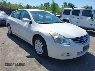 2011 Nissan Altima S z VIN 1N4AL2AP7BN489155, wystawiony jako IAAI lot #42213679 z przebiegiem 152 016 mil mil oraz . Historia ofert i sprzedaży dostępna na DreamBid. Obrazek 1.