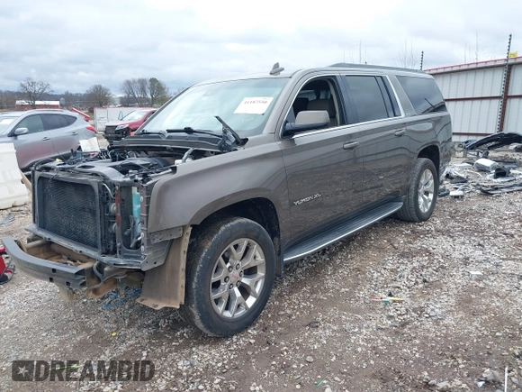 2015 GMC Yukon XL SLT with VIN 1GKS2HKC6FR582574, listed as a IAAI auction lot 41187550 with 185,737 mi miles. Bid and sale history available at carsss.com. Image 20.