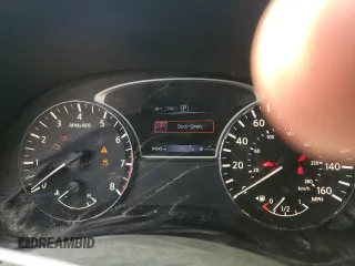 2019 Nissan Pathfinder SL z VIN 5N1DR2MM7KC629820, wystawiony jako Copart lot #69378794 z przebiegiem 94 045 mil mil oraz Szkoda całkowita • Salvage title. Historia ofert i sprzedaży dostępna na DreamBid. Obrazek 9.