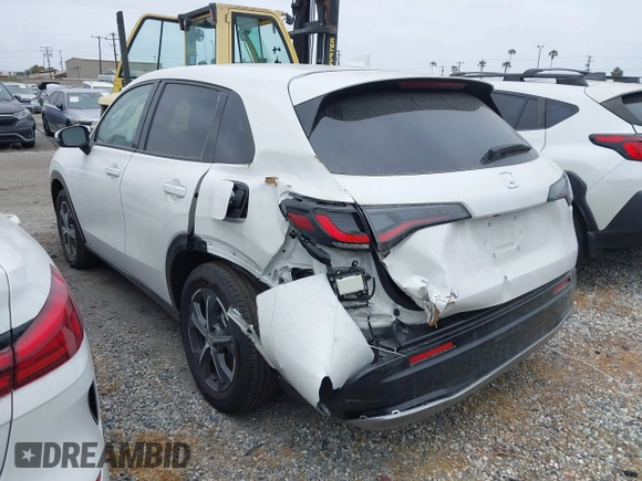 2025 Honda HR-V EX-L z VIN 3CZRZ1H77SM724962, wystawiony jako IAAI lot #41899191 z przebiegiem 3244 mil mil oraz . Historia ofert i sprzedaży dostępna na DreamBid. Obrazek 3.