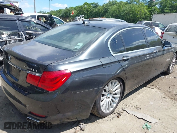 2011 BMW 7 Series 750Li xDrive с VIN WBAKC8C53BC431730, выставлен на аукционе IAAI как лот 42558302 с пробегом 105 981 миль миль и . История ставок и продаж доступна на DreamBid. Изображение 4.