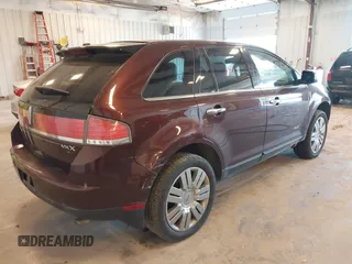 2009 Lincoln MKX z VIN 2LMDU68C69BJ04463, wystawiony jako IAAI lot #42231655 z przebiegiem 239 719 mil mil oraz . Historia ofert i sprzedaży dostępna na DreamBid. Obrazek 4.