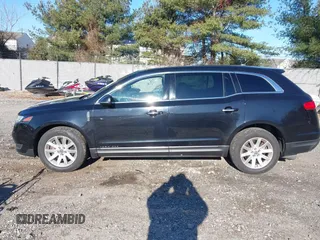2019 Lincoln MKT with VIN 2LMHJ5NK1KBL04320, listed as a IAAI auction lot 41106755 with 174,362 mi miles and . Bid and sale history available at DreamBid. Image 14.