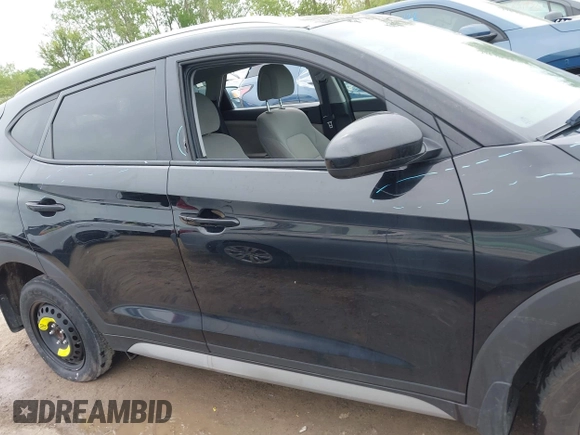 2018 Hyundai Tucson SEL Plus z VIN KM8J33A4XJU683300, wystawiony jako IAAI lot #42278806 z przebiegiem 65 737 mil mil oraz . Historia ofert i sprzedaży dostępna na DreamBid. Obrazek 13.